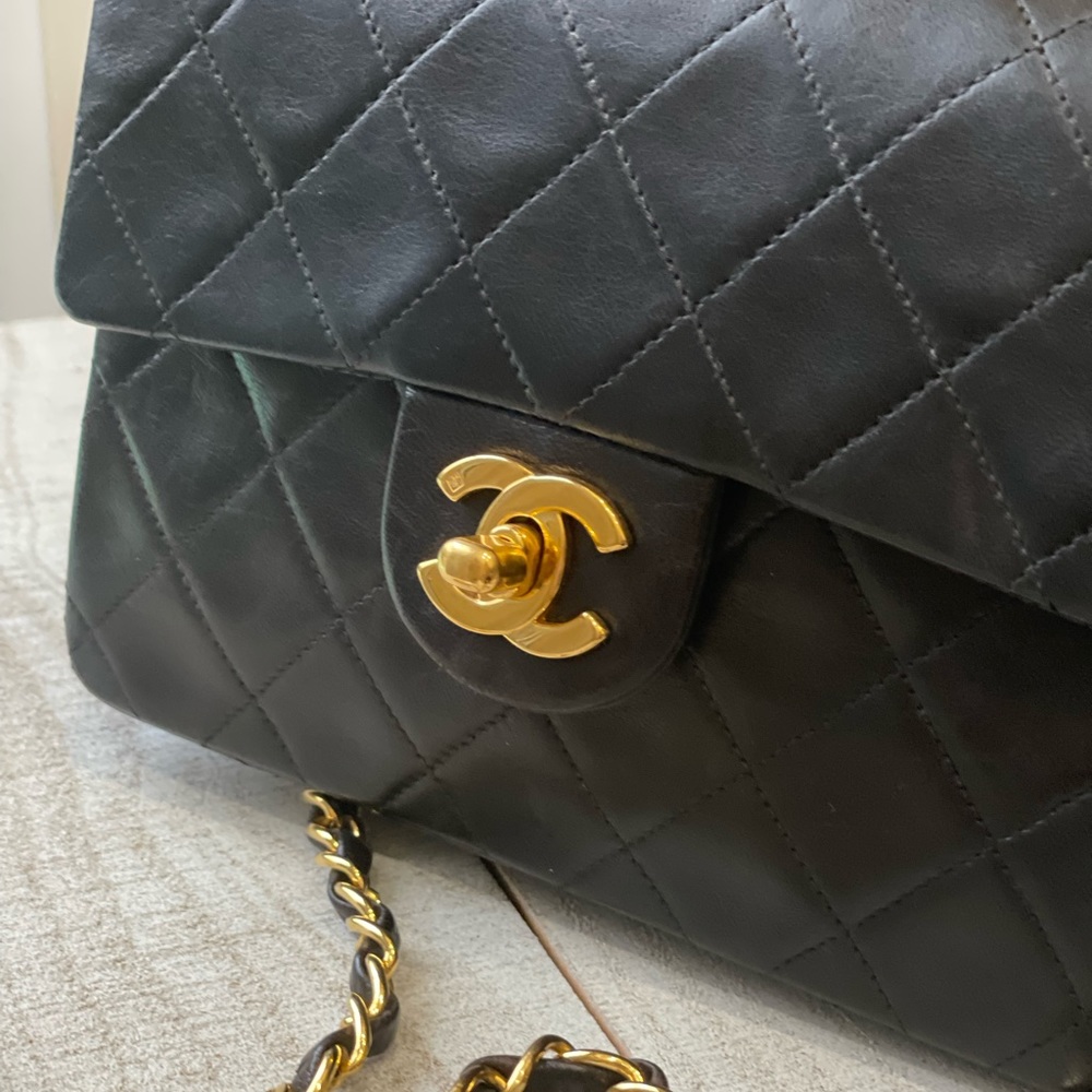 💕Vintage CC Mini Square / Price is Firm 🤗 - Picture 3 of 13